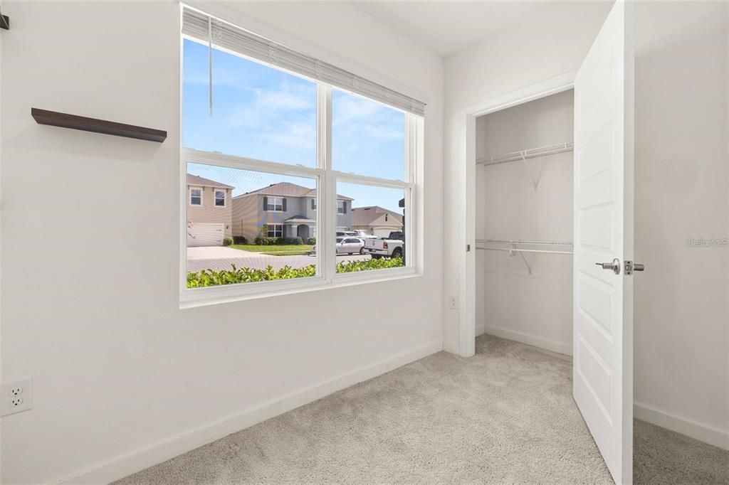 For Sale: $375,000 (4 beds, 2 baths, 1828 Square Feet)