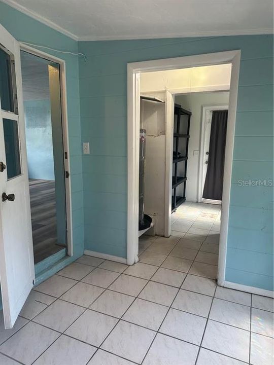 В аренду: $1,350 (2 спален, 1 ванн, 700 Квадратных фут)