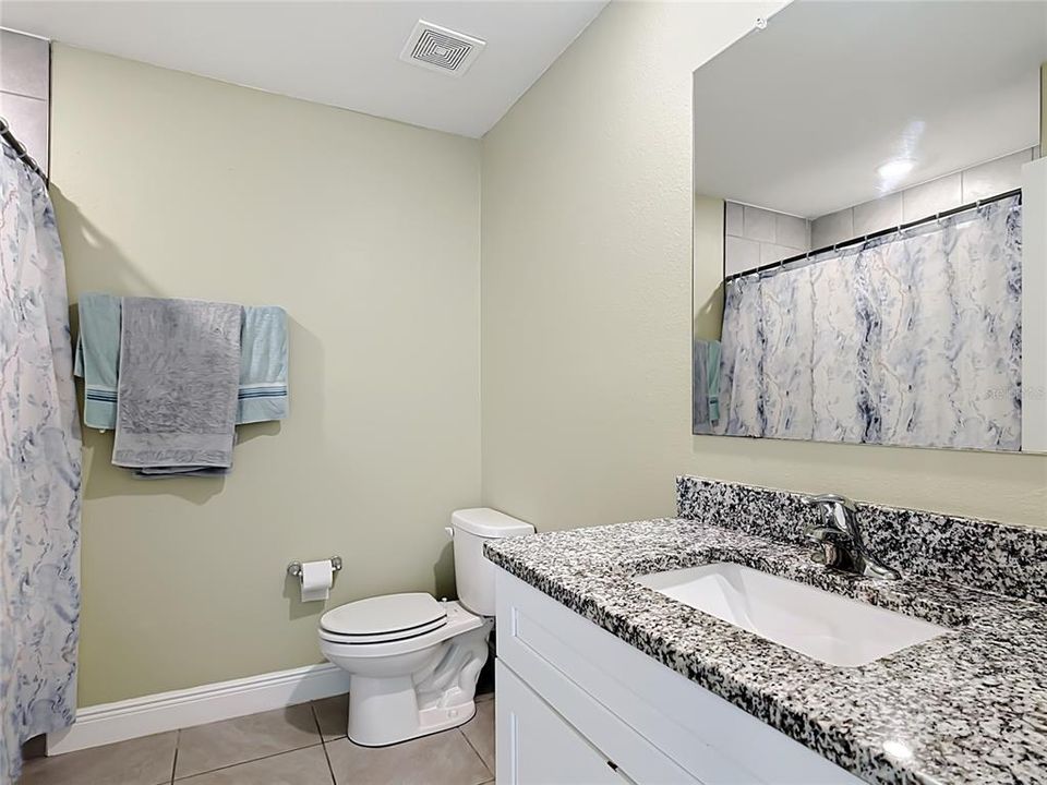 En Venta: $306,900 (4 camas, 2 baños, 1640 Pies cuadrados)