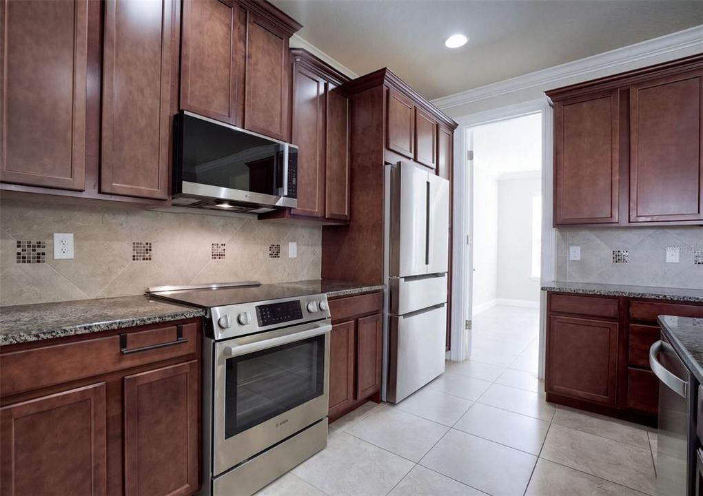 В аренду: $2,750 (3 спален, 2 ванн, 1680 Квадратных фут)