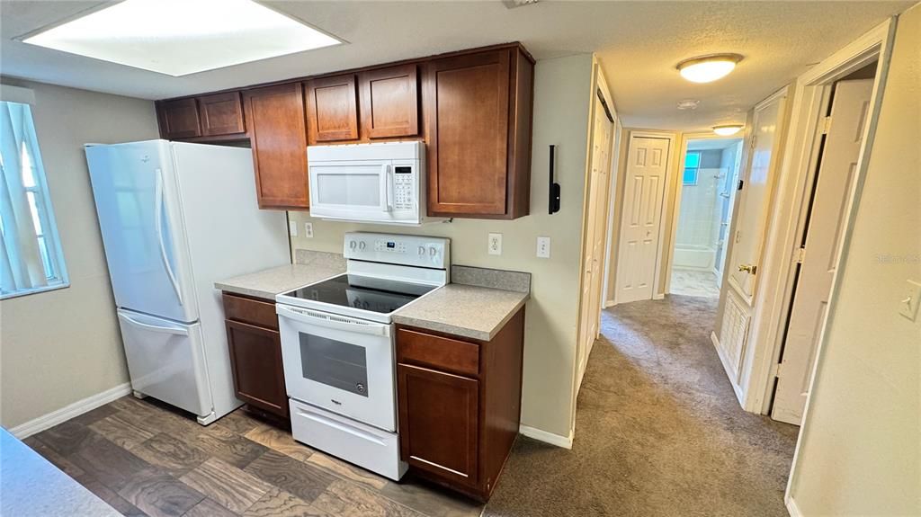 В аренду: $1,750 (3 спален, 2 ванн, 1301 Квадратных фут)