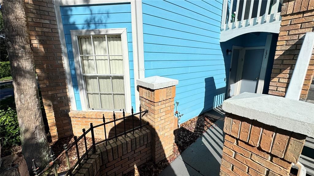 В аренду: $1,750 (3 спален, 2 ванн, 1301 Квадратных фут)