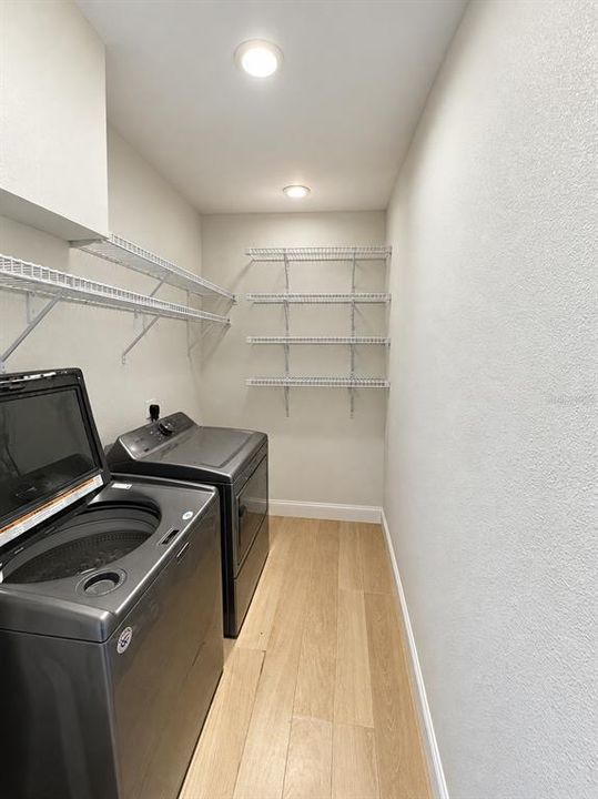 На продажу: $449,999 (3 спален, 2 ванн, 1311 Квадратных фут)
