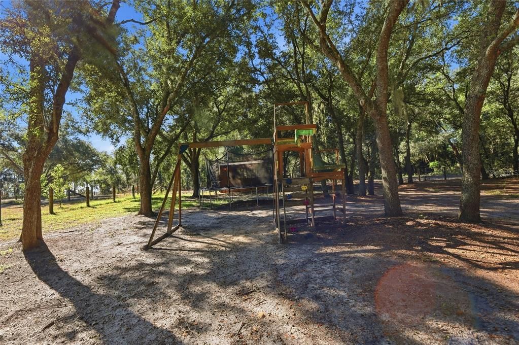 En Venta: $340,000 (3 camas, 2 baños, 1216 Pies cuadrados)