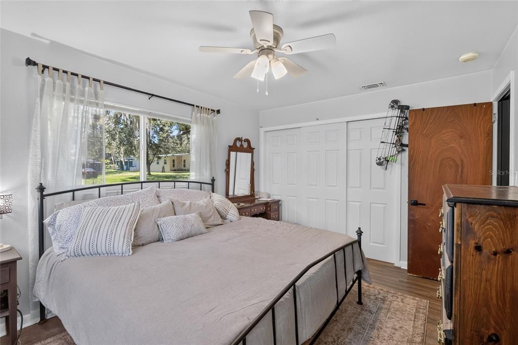 For Sale: $269,900 (3 beds, 2 baths, 1304 Square Feet)