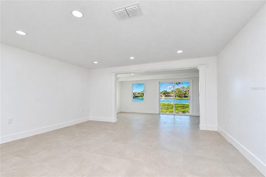 For Sale: $485,000 (3 beds, 2 baths, 1550 Square Feet)