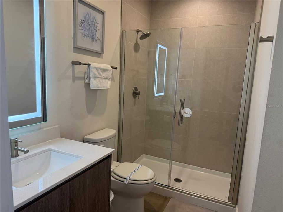 For Sale: $390,999 (3 beds, 3 baths, 1852 Square Feet)