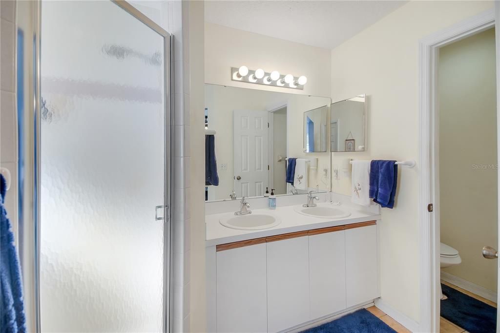 En Venta: $386,000 (3 camas, 2 baños, 1834 Pies cuadrados)