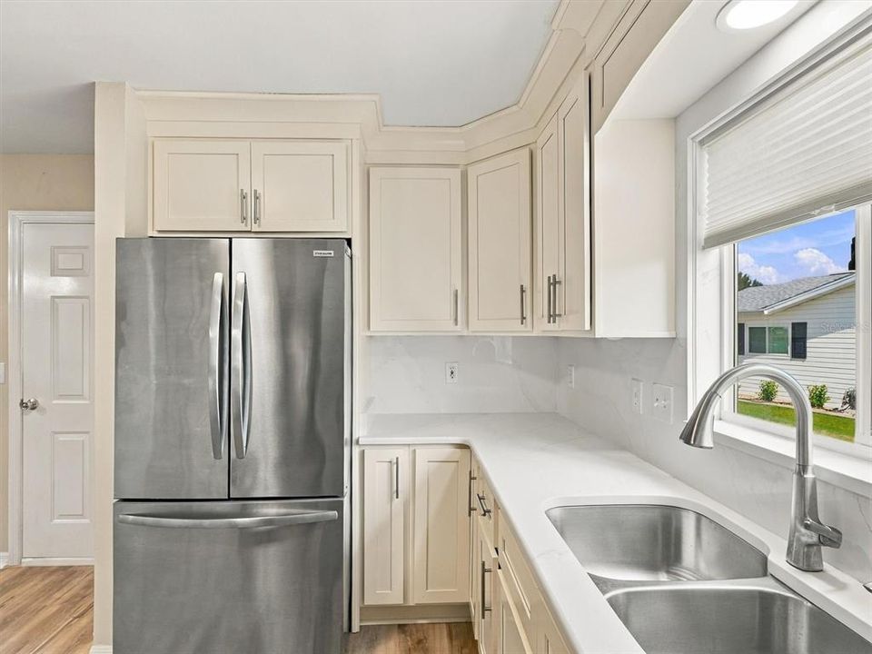 En Venta: $299,900 (3 camas, 2 baños, 1766 Pies cuadrados)