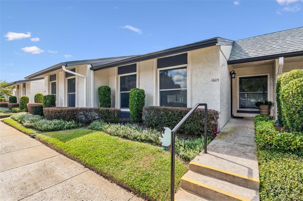 For Sale: $200,000 (3 beds, 2 baths, 1256 Square Feet)