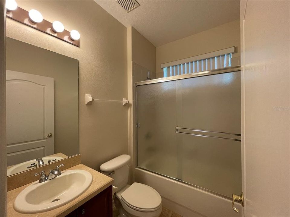 For Rent: $2,800 (3 beds, 2 baths, 2230 Square Feet)