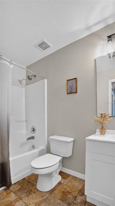 На продажу: $469,900 (3 спален, 2 ванн, 2034 Квадратных фут)