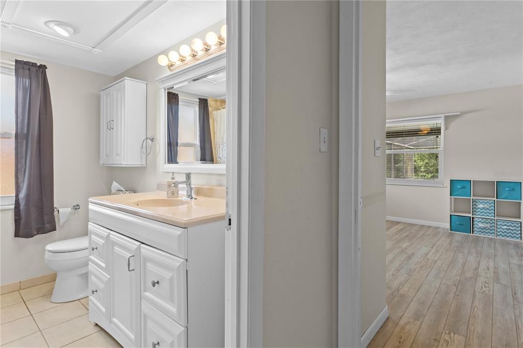 En Venta: $349,000 (3 camas, 2 baños, 1824 Pies cuadrados)