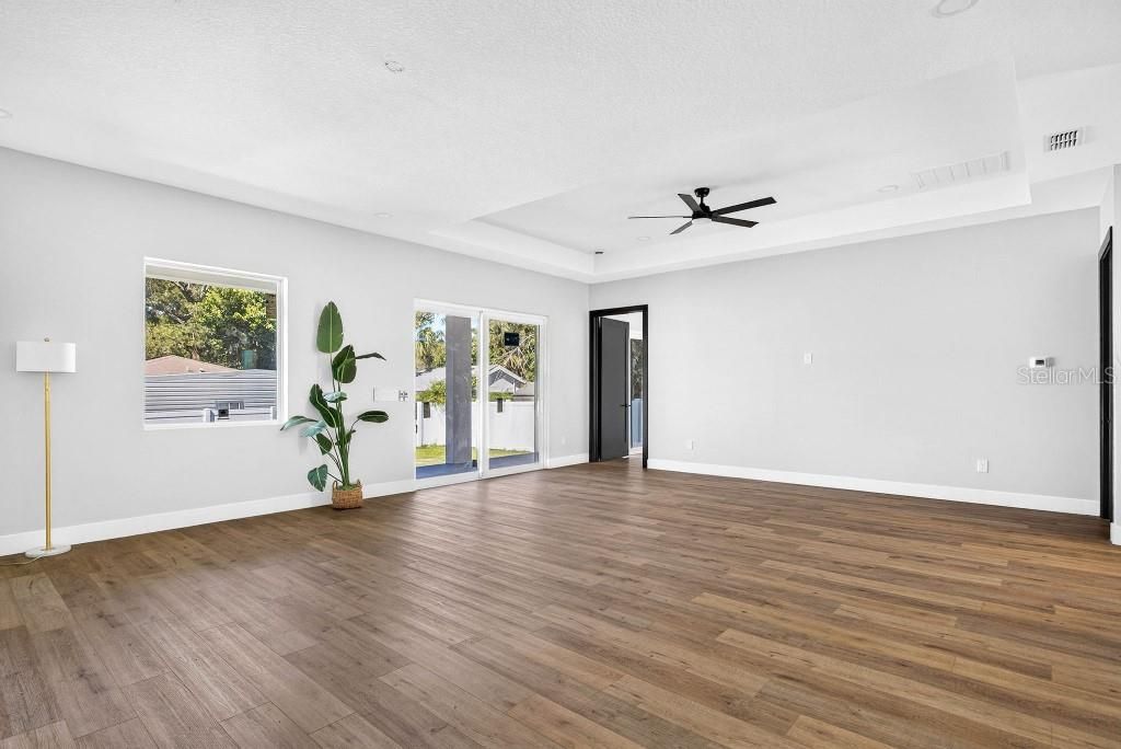 En Venta: $399,000 (3 camas, 2 baños, 1728 Pies cuadrados)