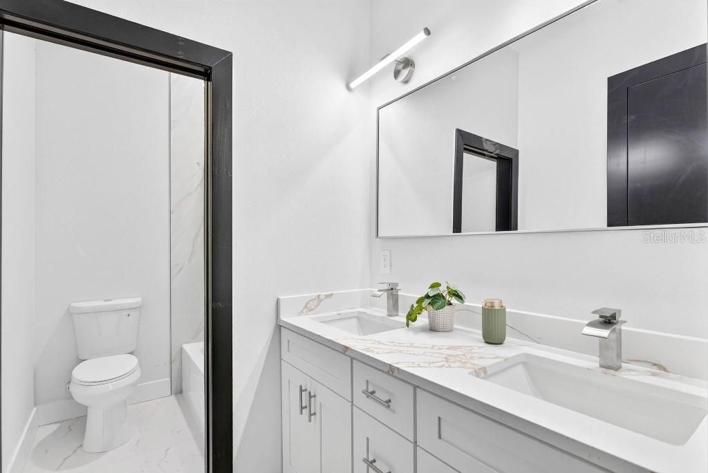 En Venta: $399,000 (3 camas, 2 baños, 1728 Pies cuadrados)