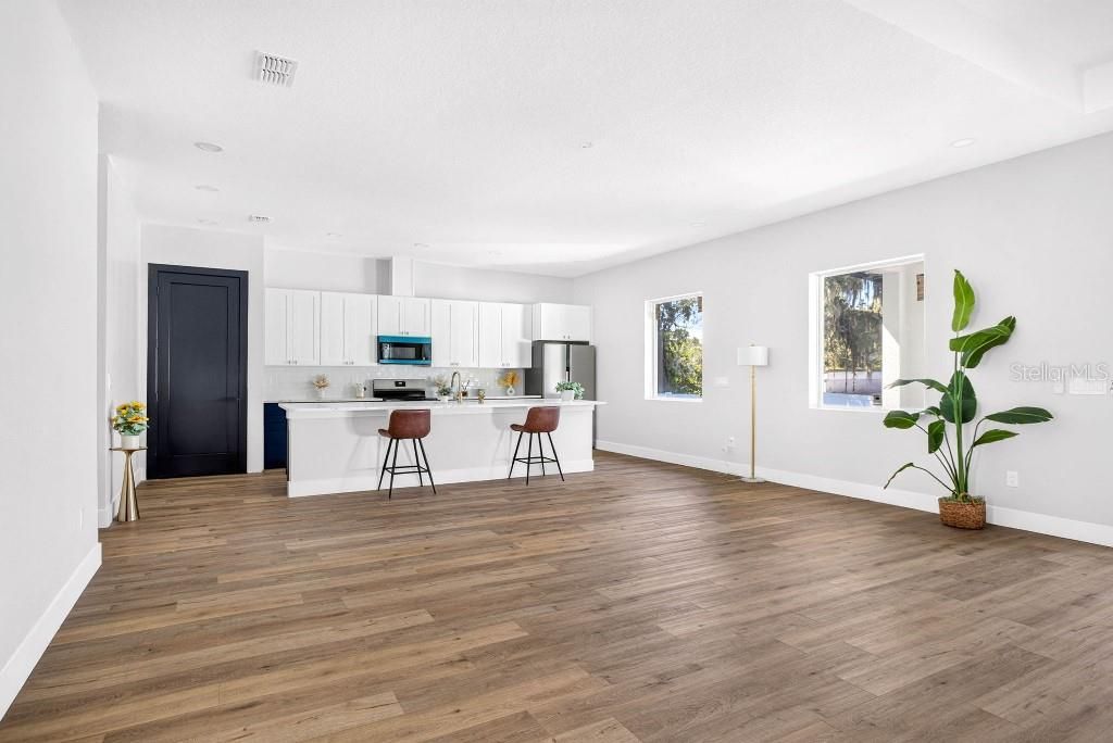 En Venta: $399,000 (3 camas, 2 baños, 1728 Pies cuadrados)