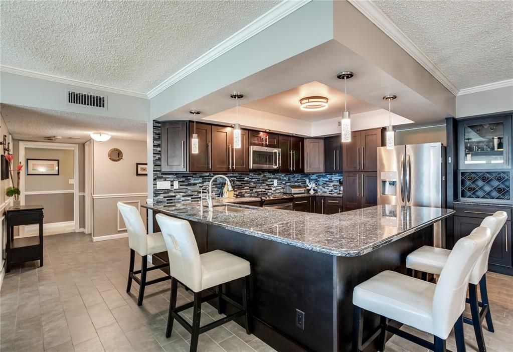 For Sale: $769,000 (2 beds, 2 baths, 1505 Square Feet)