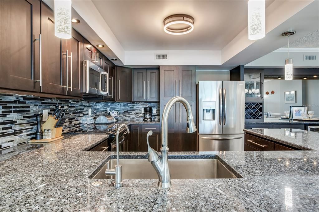 For Sale: $769,000 (2 beds, 2 baths, 1505 Square Feet)