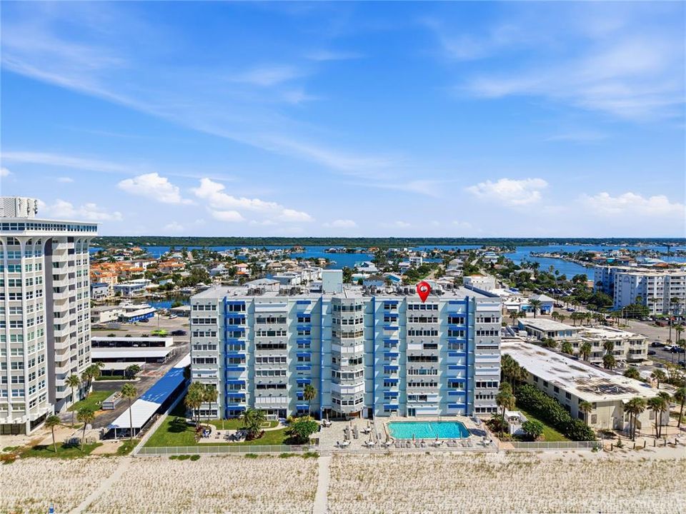 For Sale: $769,000 (2 beds, 2 baths, 1505 Square Feet)