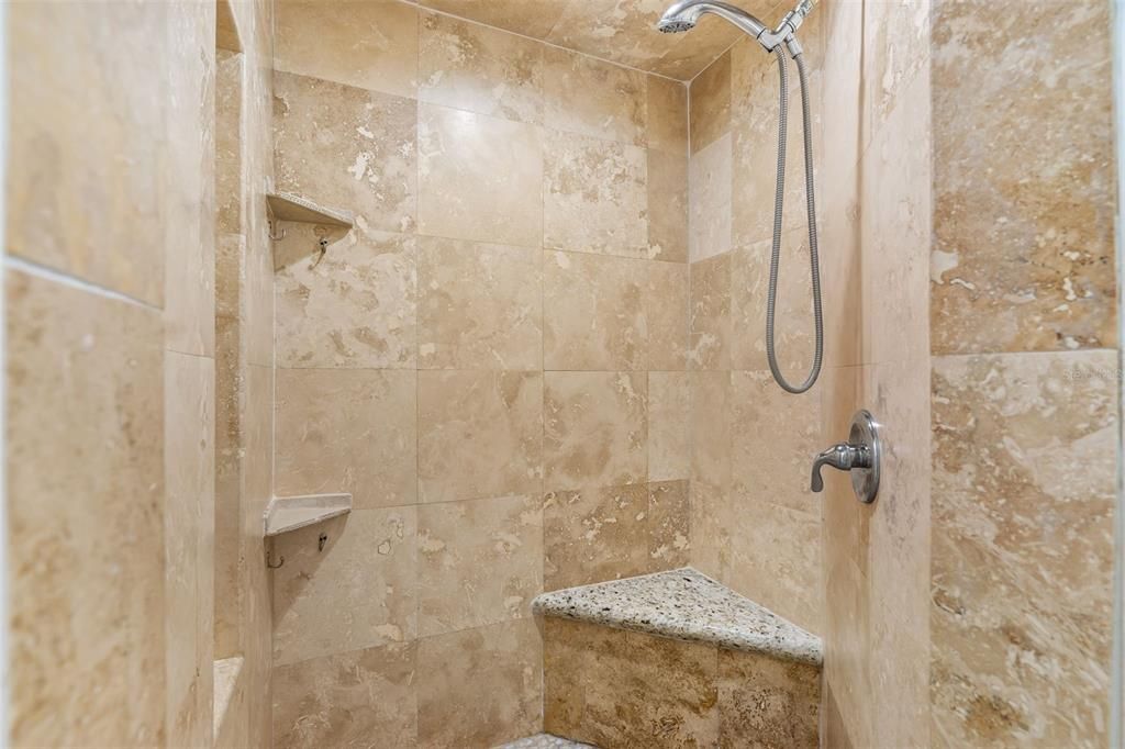 En Venta: $200,000 (2 camas, 1 baños, 982 Pies cuadrados)