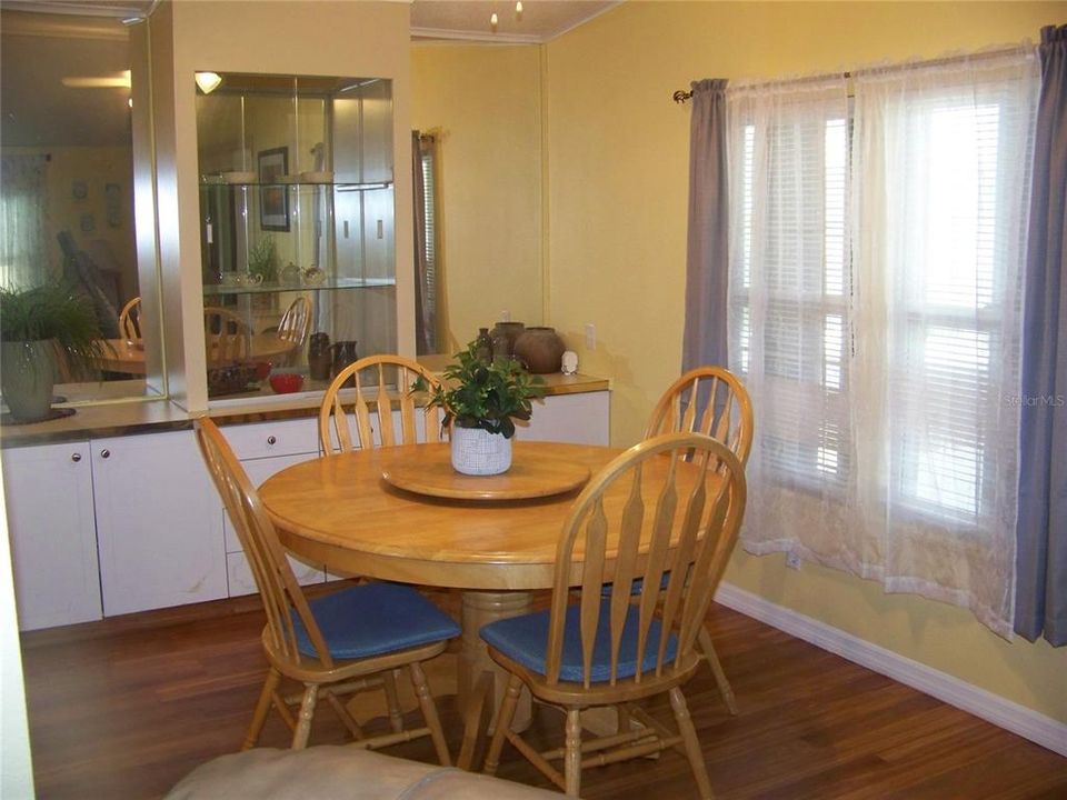 En Venta: $158,500 (2 camas, 2 baños, 1248 Pies cuadrados)
