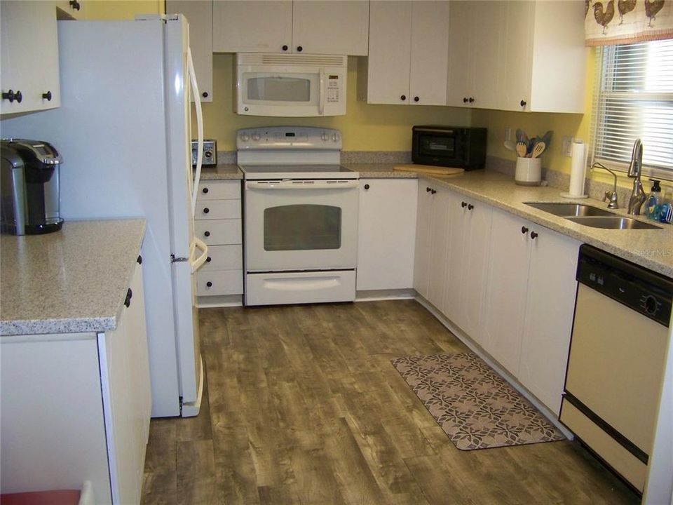 En Venta: $158,500 (2 camas, 2 baños, 1248 Pies cuadrados)
