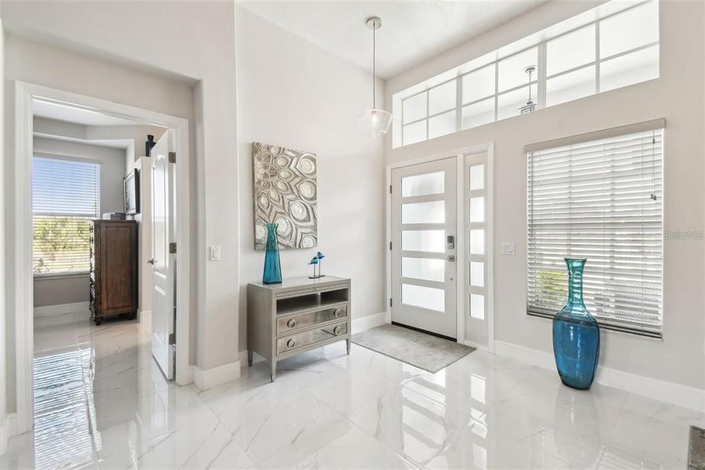 En Venta: $455,000 (4 camas, 3 baños, 2214 Pies cuadrados)