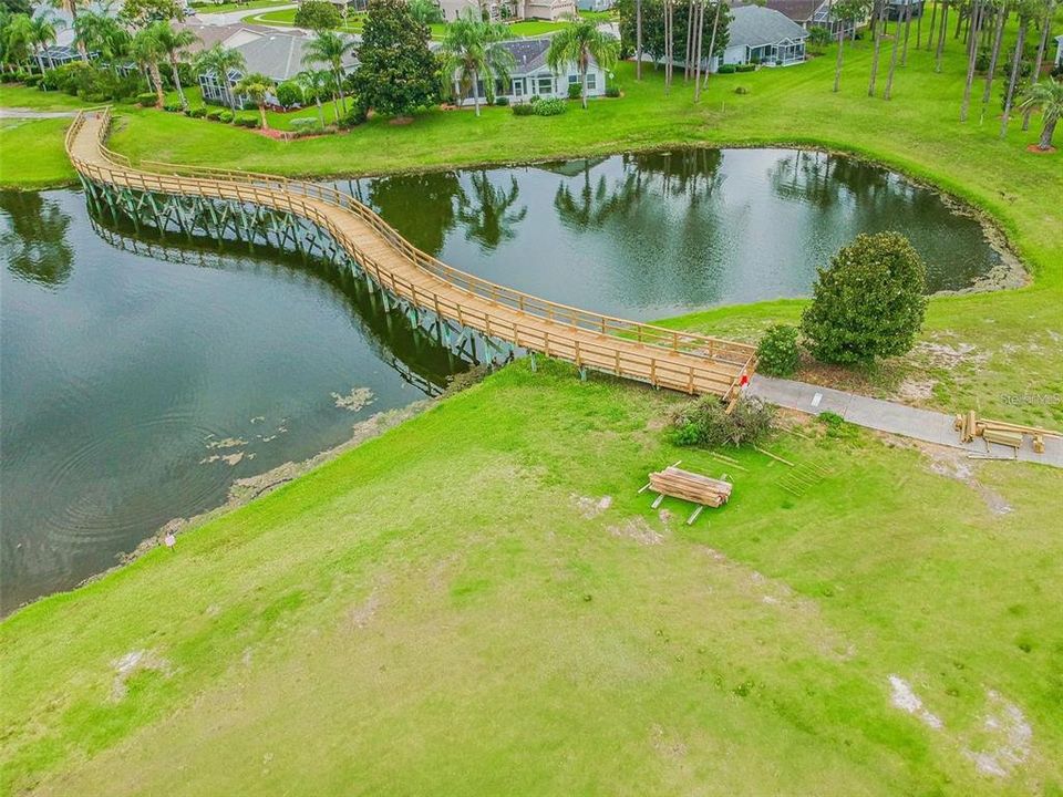 En Venta: $455,000 (4 camas, 3 baños, 2214 Pies cuadrados)