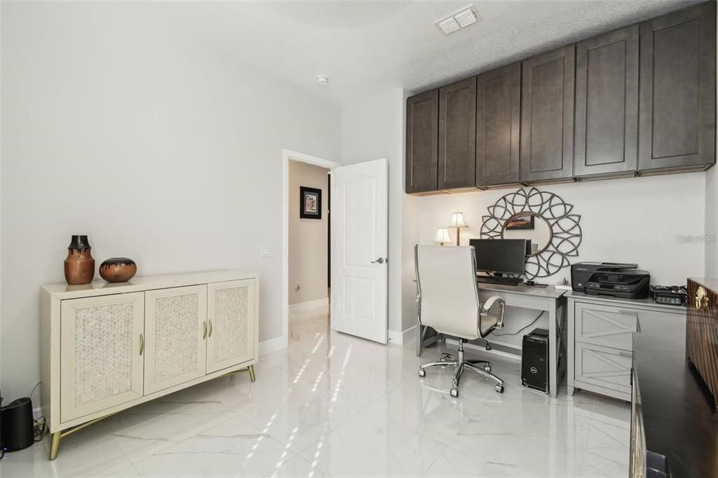 En Venta: $455,000 (4 camas, 3 baños, 2214 Pies cuadrados)