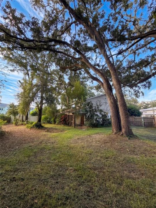 En Venta: $395,000 (4 camas, 2 baños, 1985 Pies cuadrados)
