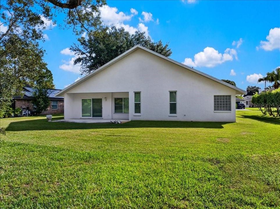 For Sale: $384,900 (3 beds, 2 baths, 2200 Square Feet)