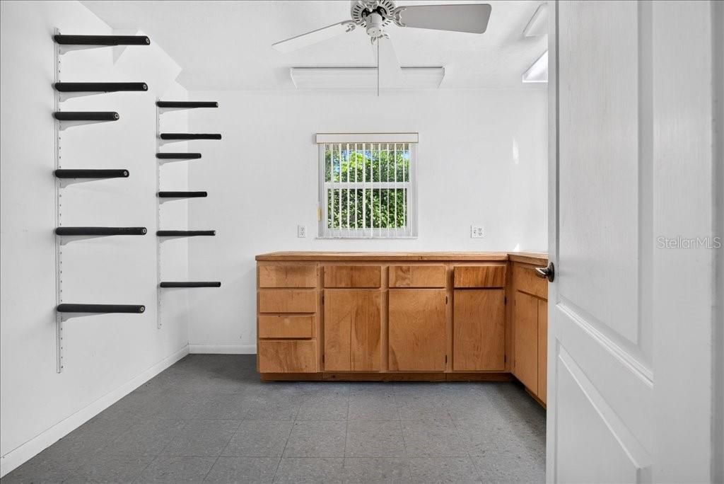 For Sale: $384,900 (3 beds, 2 baths, 2200 Square Feet)