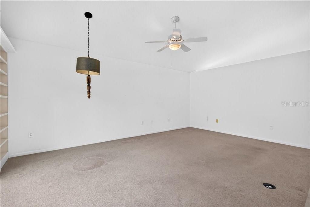 For Sale: $384,900 (3 beds, 2 baths, 2200 Square Feet)