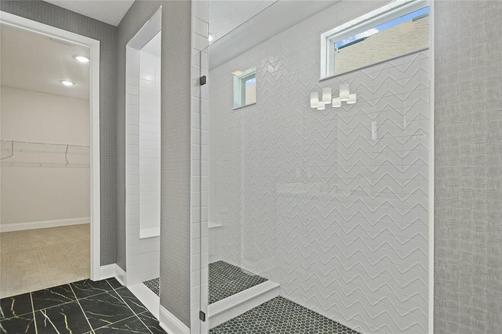 En Venta: $422,519 (4 camas, 2 baños, 1960 Pies cuadrados)