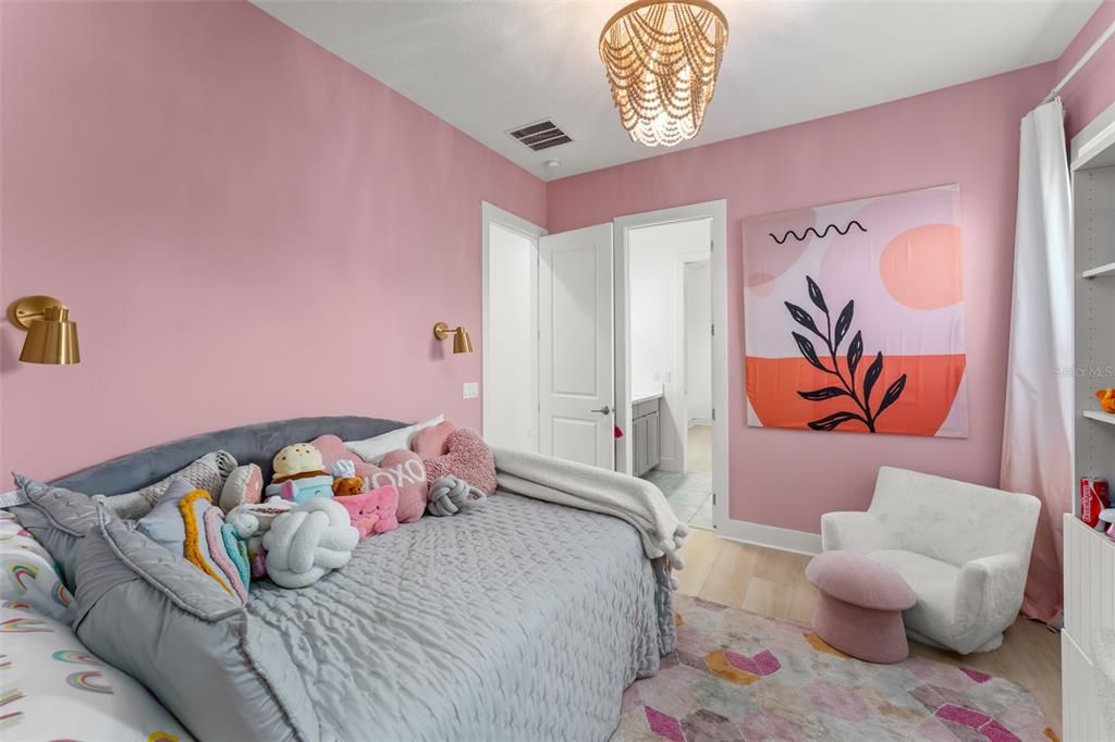 For Sale: $1,150,000 (4 beds, 3 baths, 3094 Square Feet)