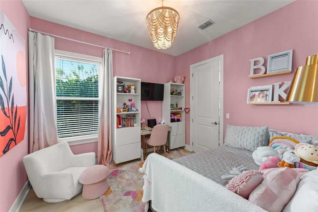 For Sale: $1,150,000 (4 beds, 3 baths, 3094 Square Feet)