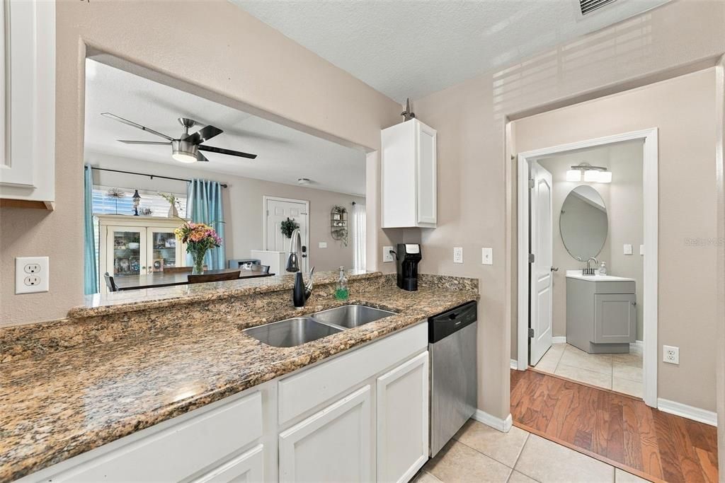 Active With Contract: $149,999 (3 beds, 2 baths, 1408 Square Feet)