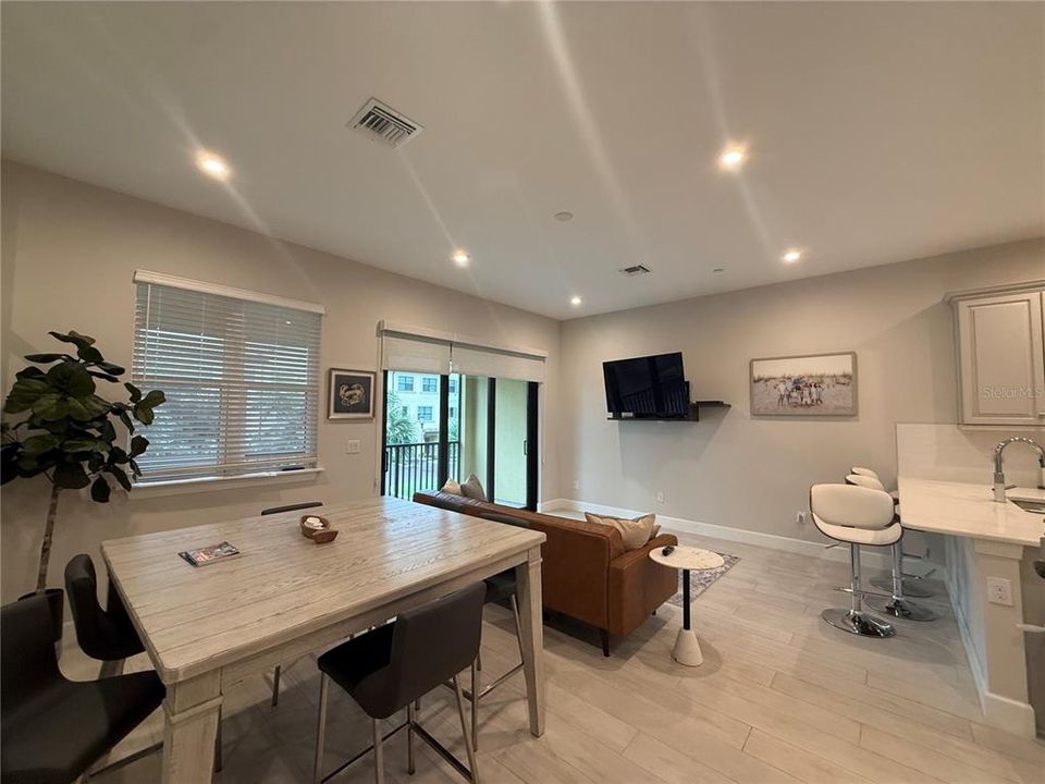 For Rent: $4,000 (3 beds, 3 baths, 1745 Square Feet)