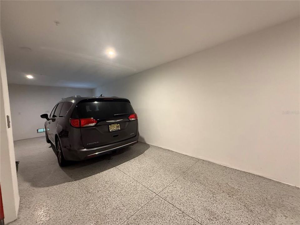 For Rent: $4,000 (3 beds, 3 baths, 1745 Square Feet)