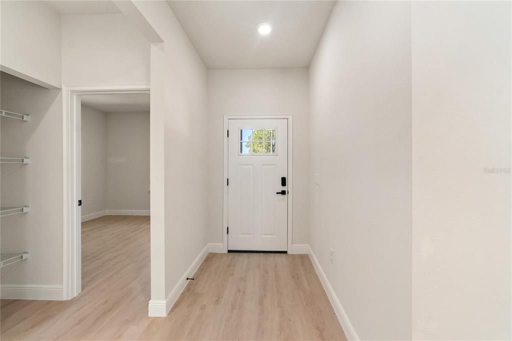 En Venta: $325,000 (4 camas, 3 baños, 1949 Pies cuadrados)
