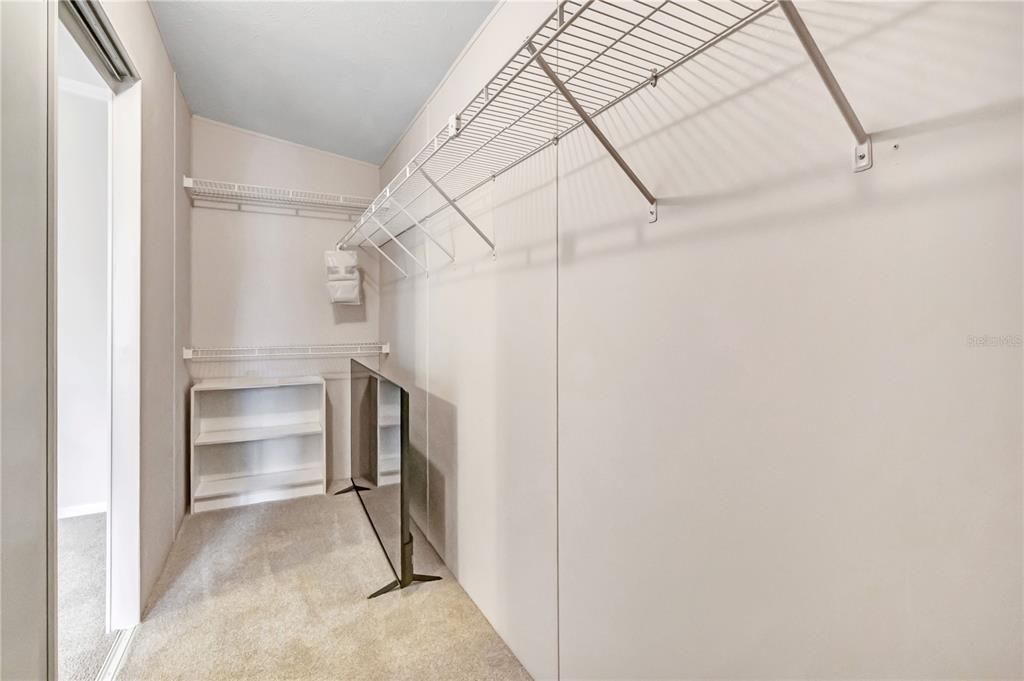For Sale: $212,900 (2 beds, 2 baths, 1829 Square Feet)