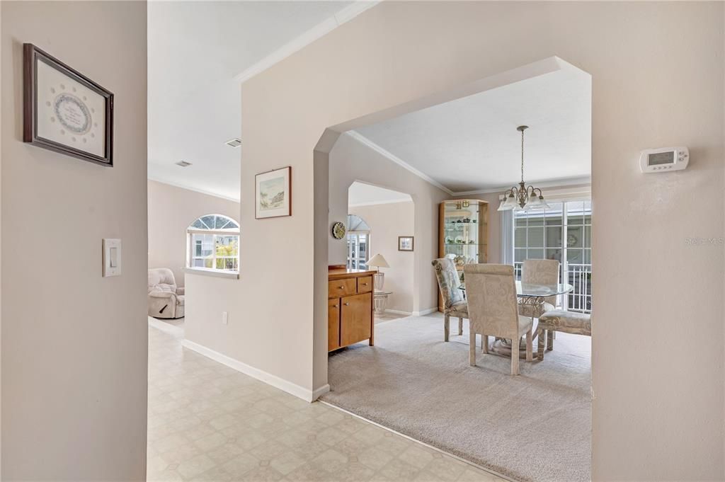 For Sale: $212,900 (2 beds, 2 baths, 1829 Square Feet)