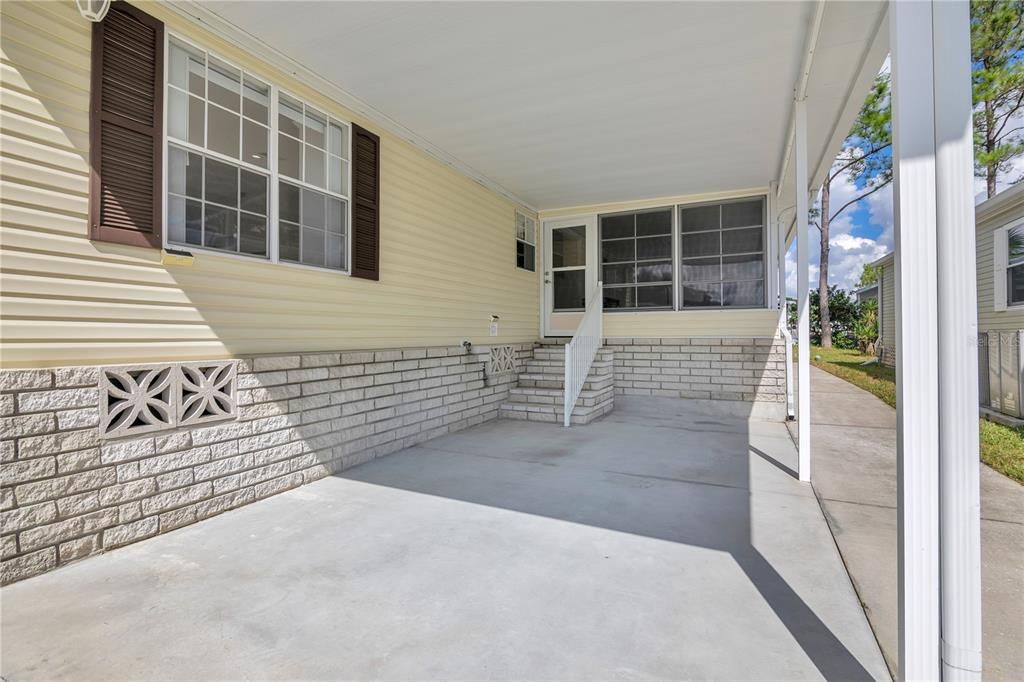 For Sale: $212,900 (2 beds, 2 baths, 1829 Square Feet)