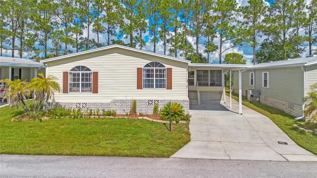 For Sale: $212,900 (2 beds, 2 baths, 1829 Square Feet)