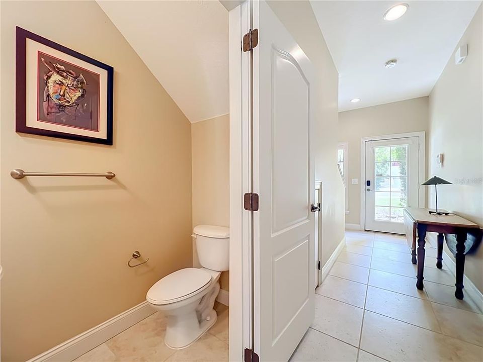 For Sale: $419,900 (3 beds, 2 baths, 1711 Square Feet)
