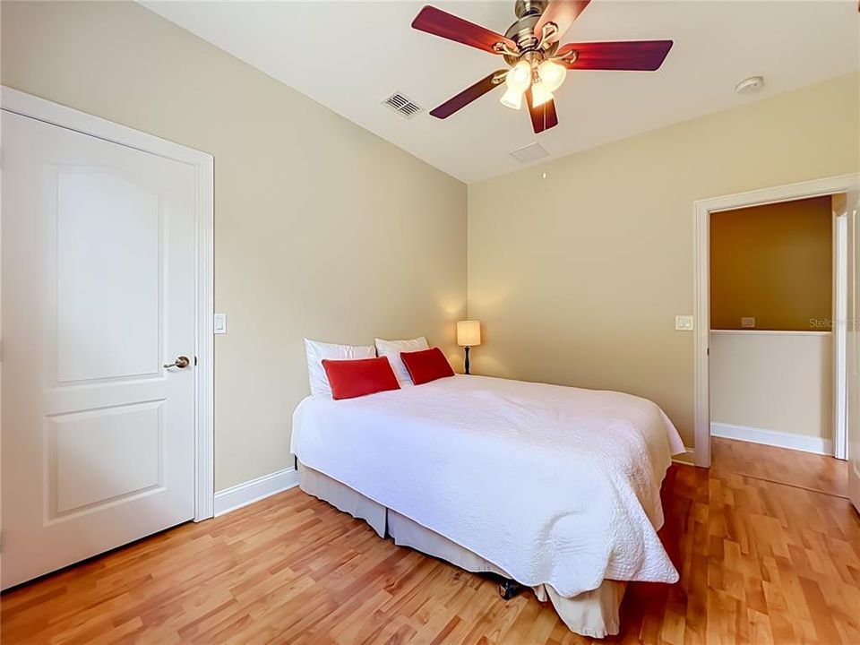 For Sale: $419,900 (3 beds, 2 baths, 1711 Square Feet)