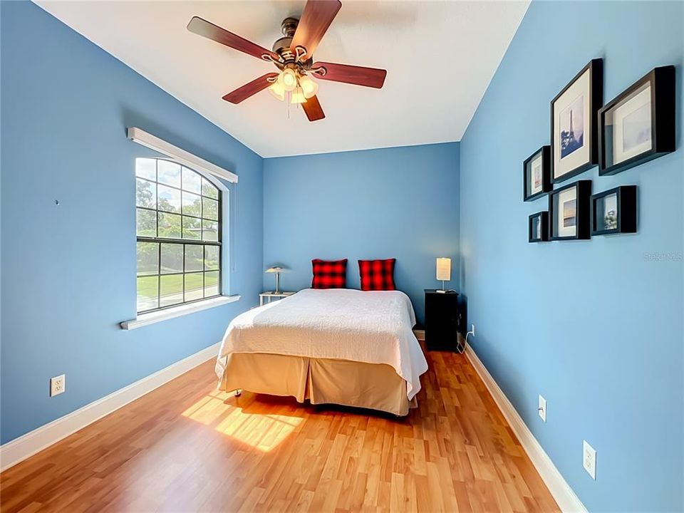 For Sale: $419,900 (3 beds, 2 baths, 1711 Square Feet)