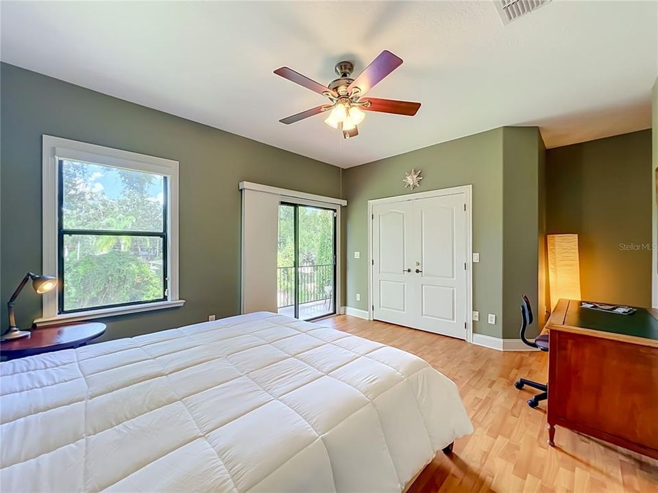 For Sale: $419,900 (3 beds, 2 baths, 1711 Square Feet)