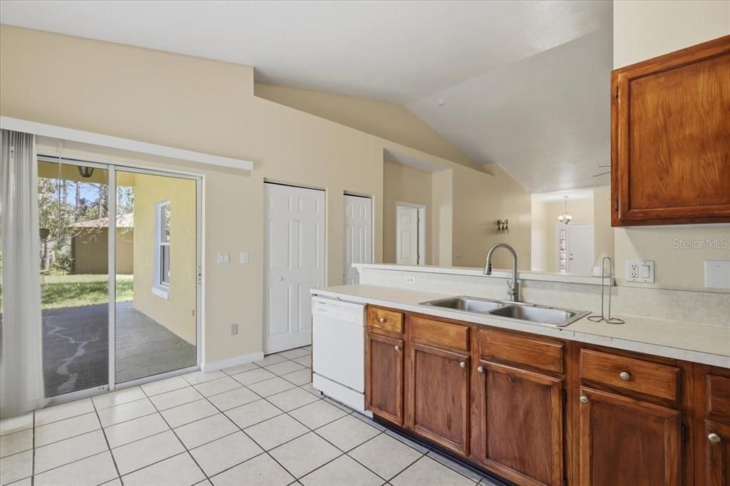 For Sale: $499,900 (0 beds, 0 baths, 2657 Square Feet)