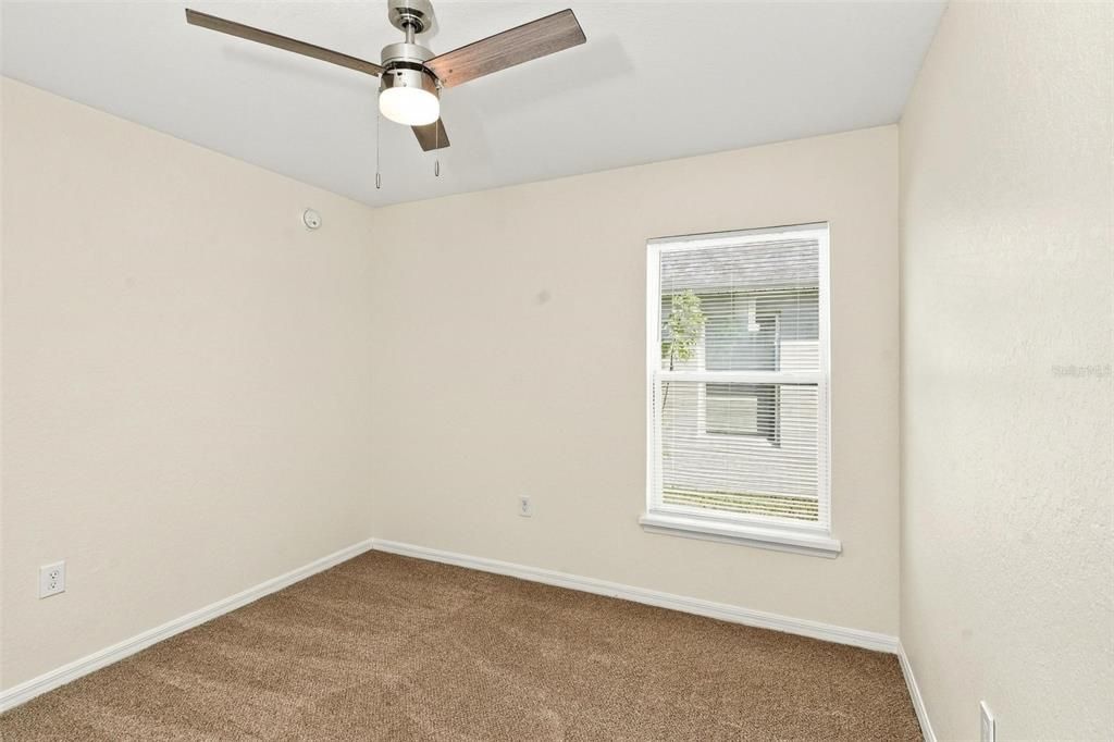 For Sale: $305,000 (4 beds, 2 baths, 1715 Square Feet)